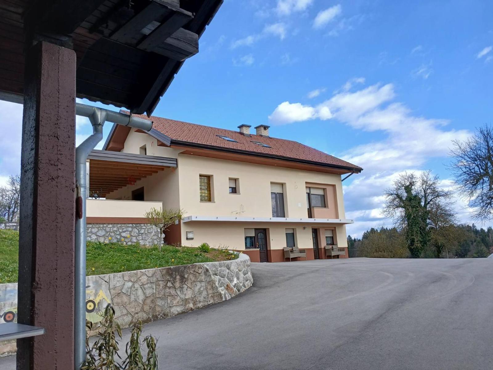 Luxury Apartment Ana With Hot Tub Visnja Gora Exterior foto
